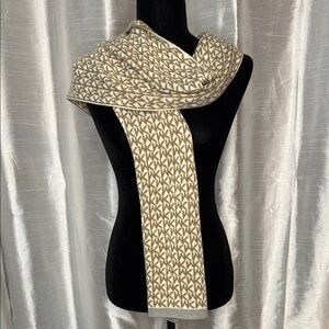 MICHAEL Michael Kors Tan Reversible Acrylic Scarf